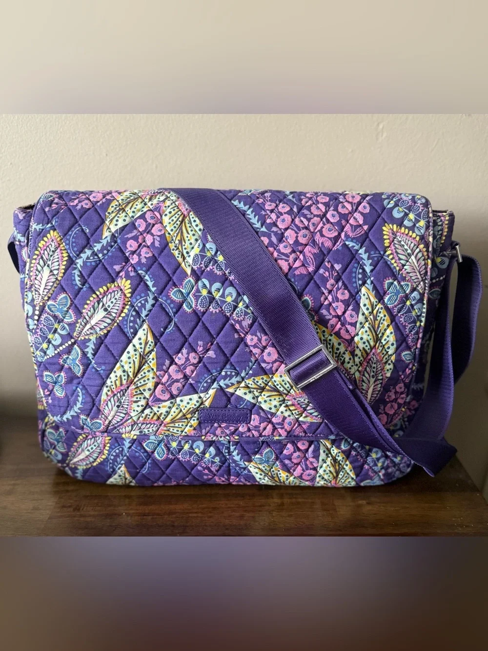 Vera Bradley Batik Leaves Cotton Quilted Crossbody Laptop Messenger Bag Retired